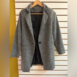 Stylish Black and White Women's Coat NWOT